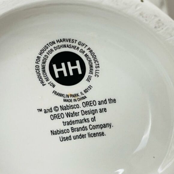 2 Oreo Cookie Milkshake Ceramic Glasses with Recipe by Houston Harvest 6.75" - Picture 6 of 6